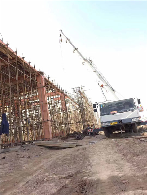 天桥区25 吨、50 吨吊车怎么选？多大重量 / 半径适合对应车型？