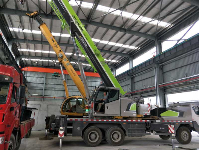 天桥区高空车出租需要注意哪些安全事项？