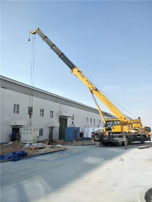 天桥区“超载就喊停”—— 吊车的 “重量保镖” 技术